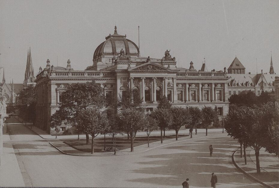  Universitaets und Landesbibliothek Strassburg : von der Möllerstrasse gesehen